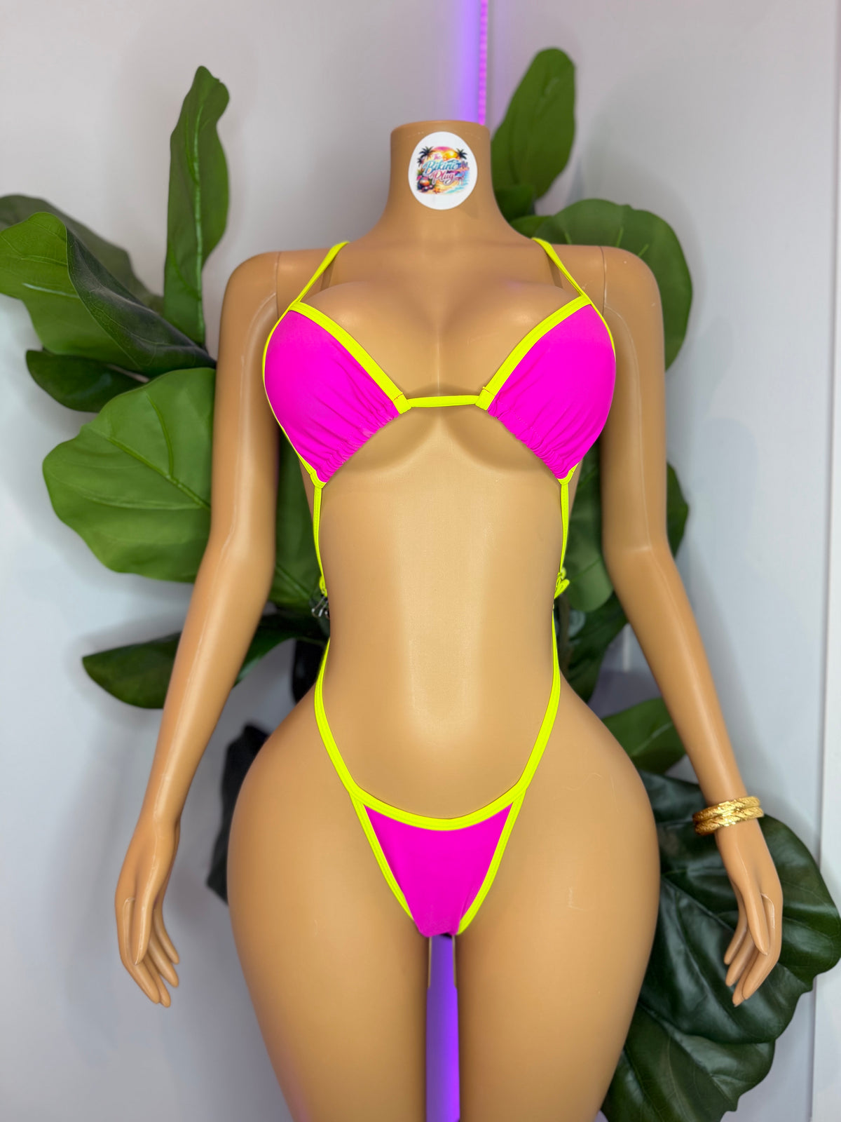 Neon Mamii